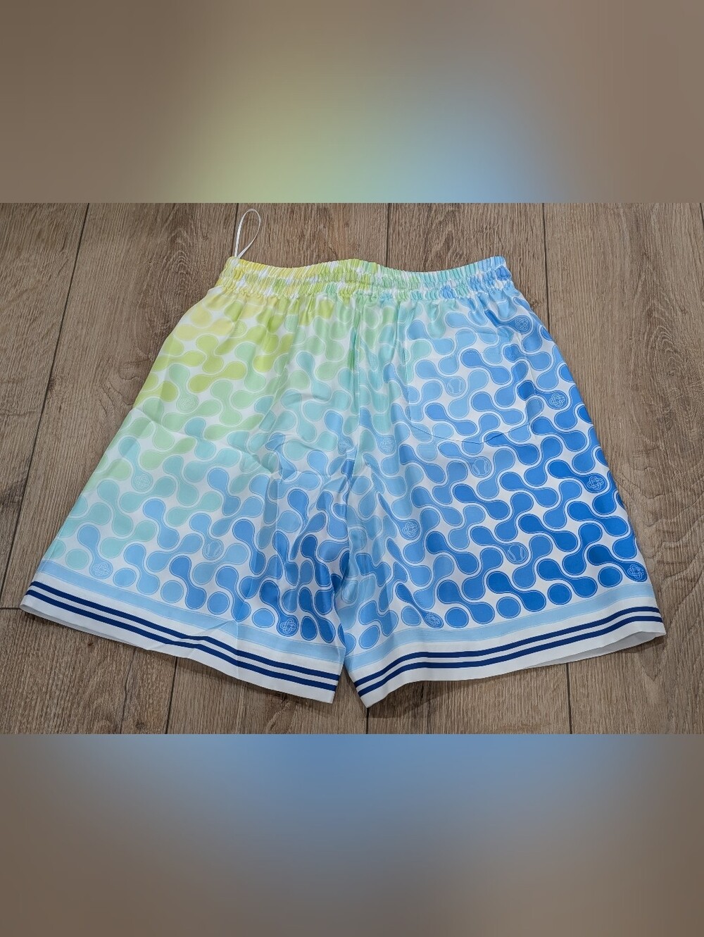 $875 Mens Casablanca Gradient Tennis Tile Silk Shorts Small - Picture 3 of 9